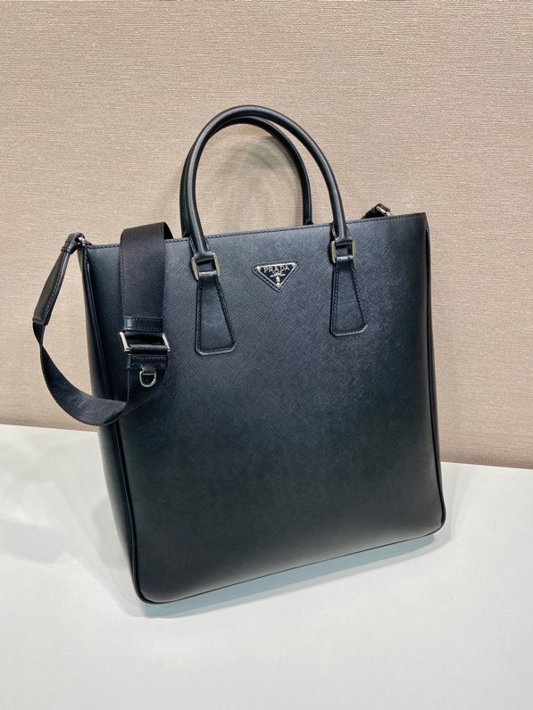 Pra*a top handle bags
